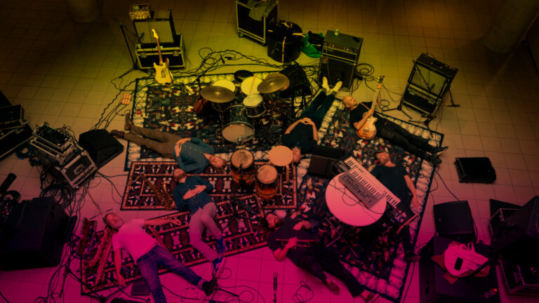 Jazzstudio: Goran Kajfes S. Arkestra & Avin Omar